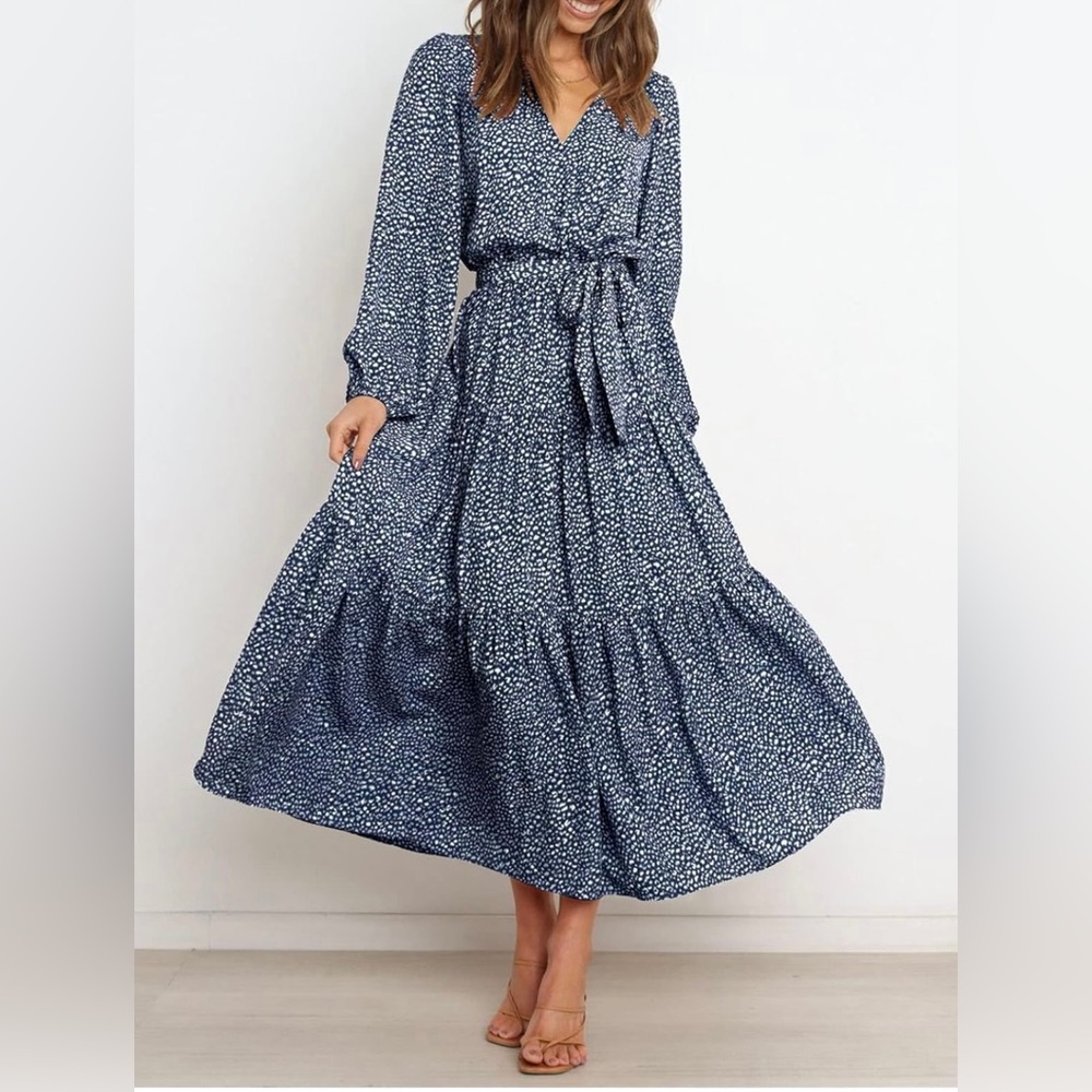 Gorgeous lengthy blue flora fall dress